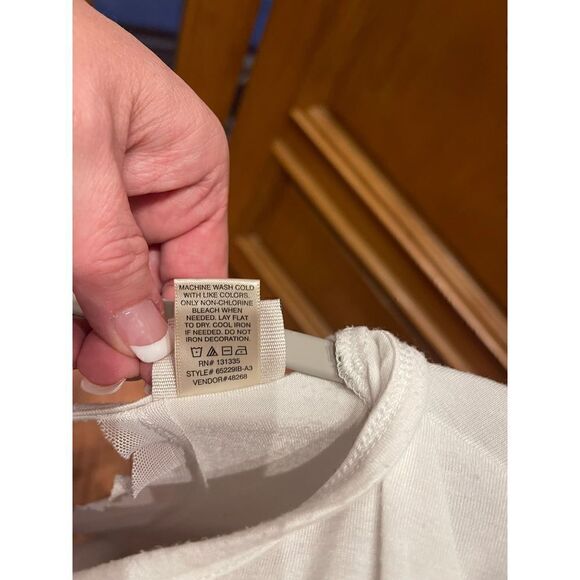 Daytrip top, size large, cream with v shaped mesh/ cutout back - Picture 5 of 5